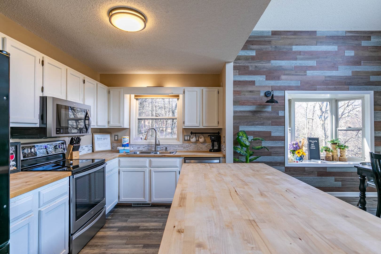 Sky High Chalet - Image 6