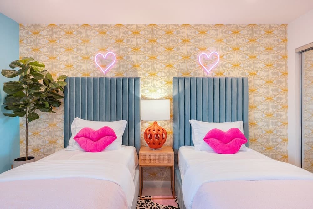 Caliente Oasis - Image 20