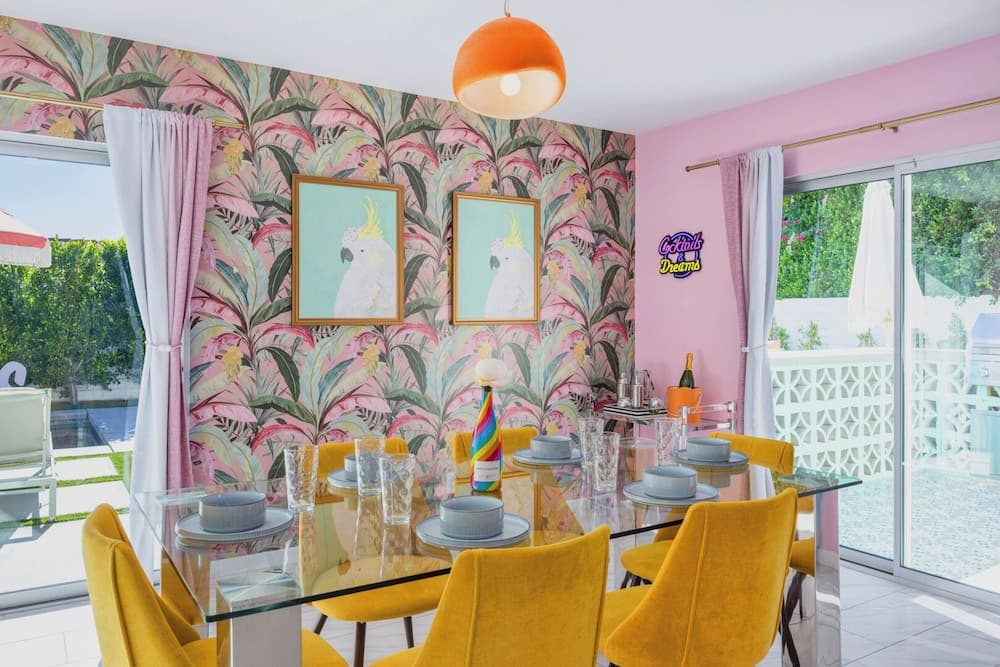 Caliente Oasis - Image 12