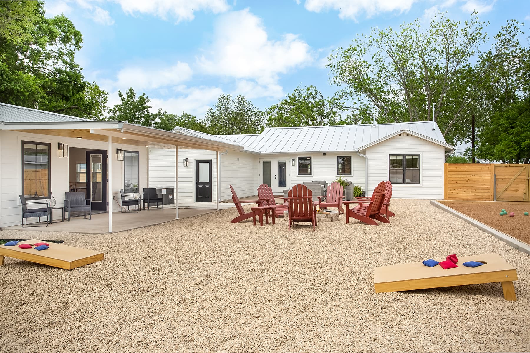 Burbank Casa Blanca - Image 2