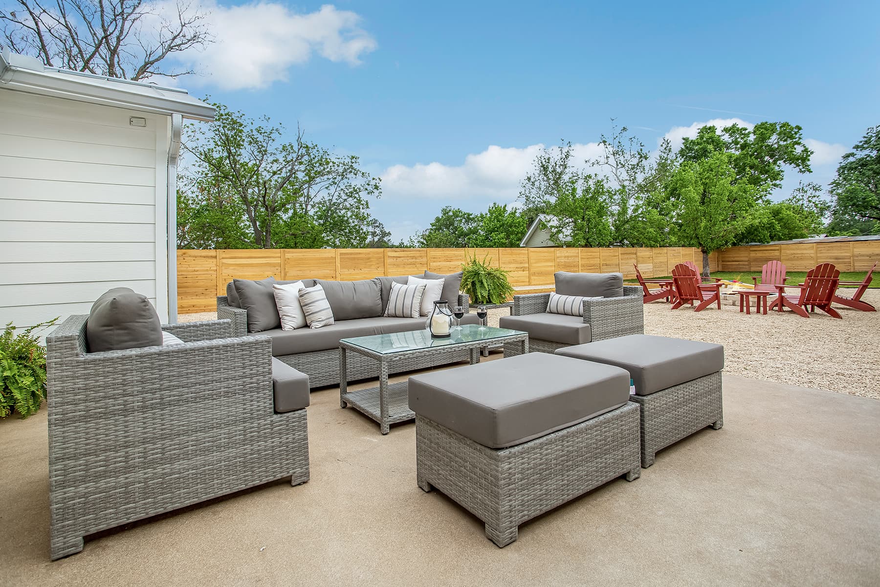 Burbank Casa Blanca - Image 4