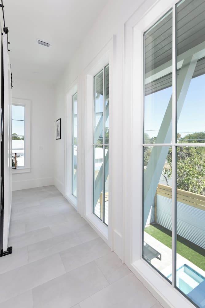 Casa Blanca - Image 20