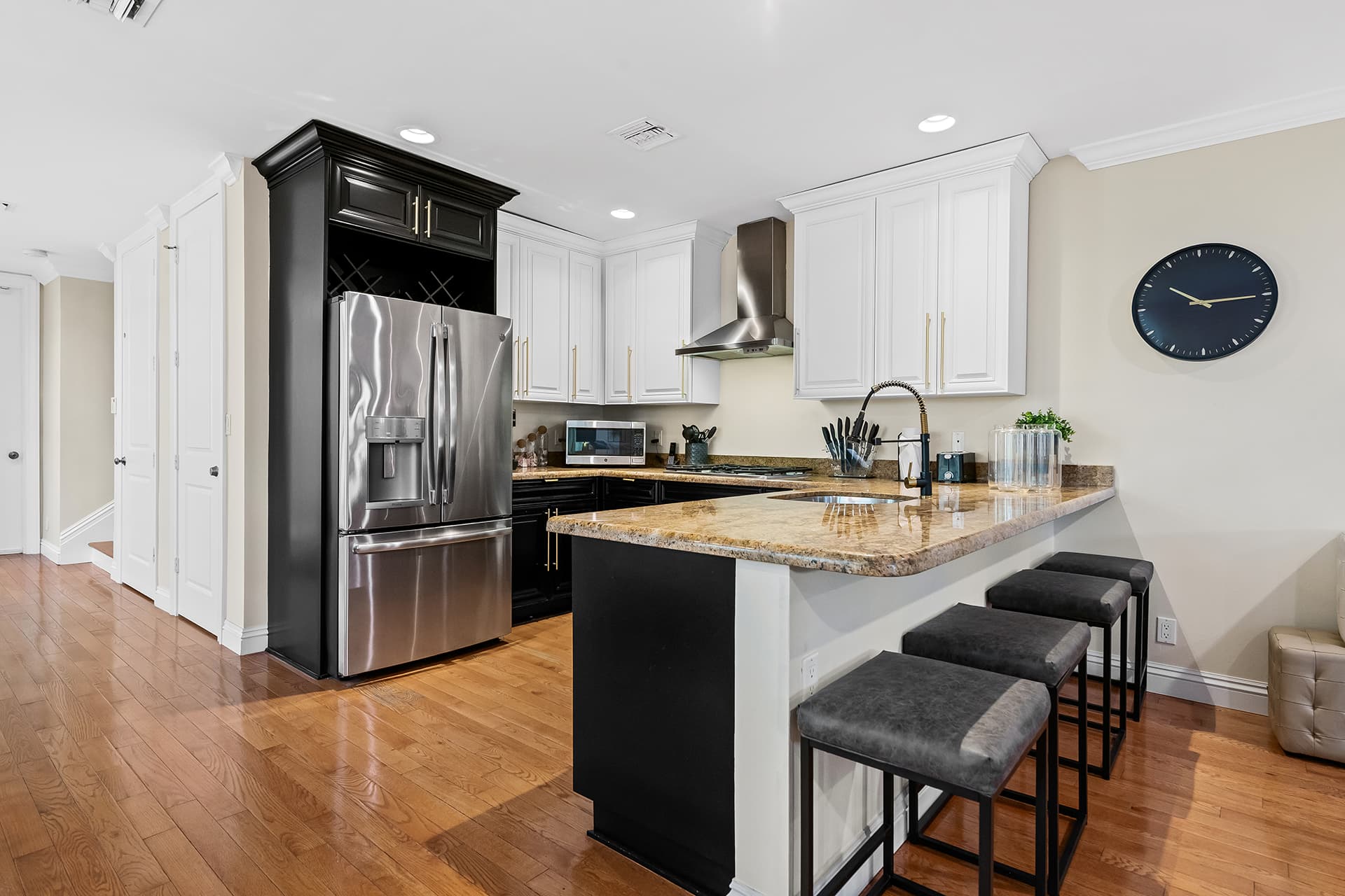 Casa Central - Image 2