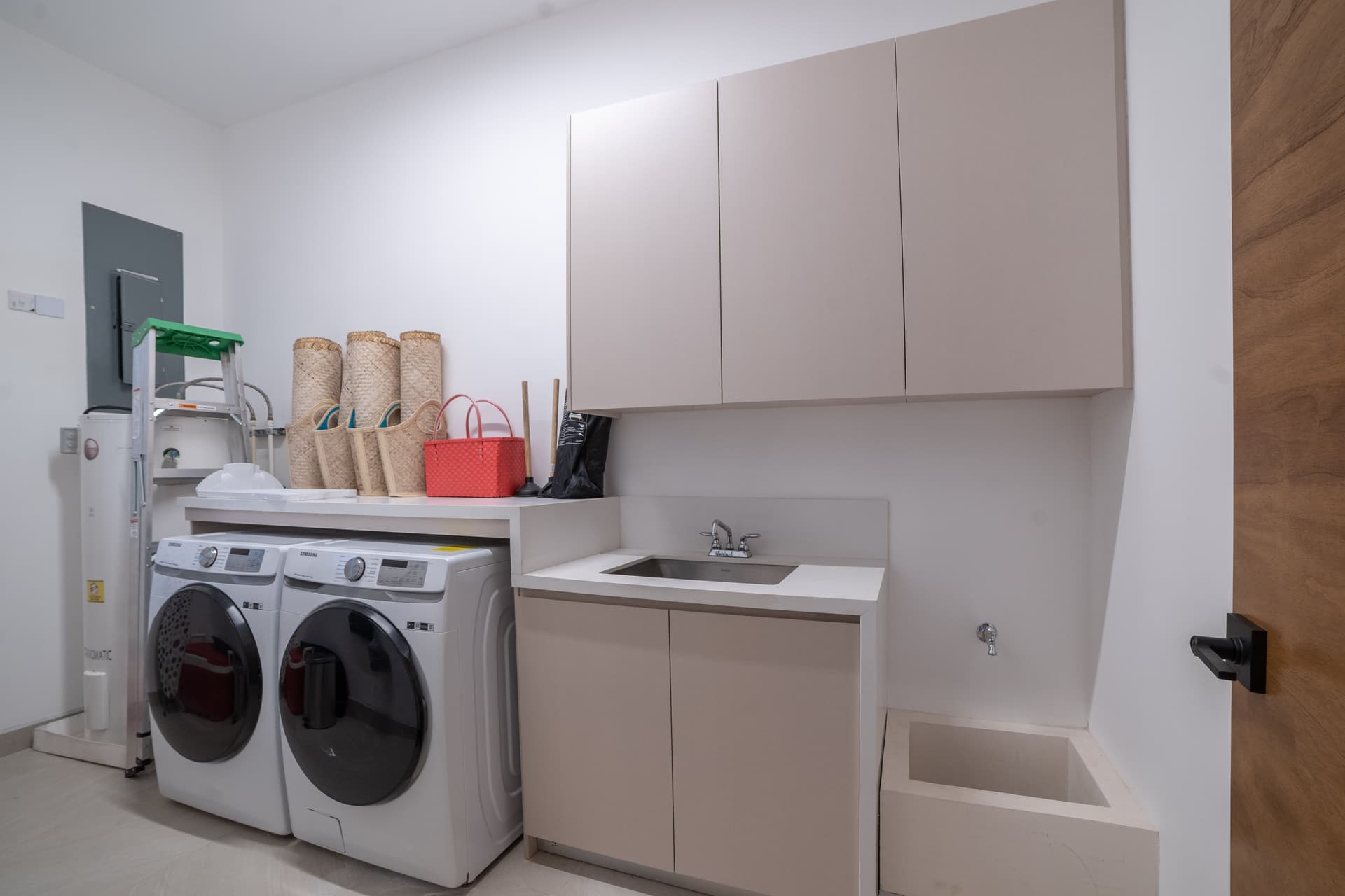 Casa Howler - Image 41