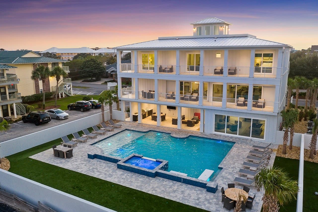 Castawaves - Image 44