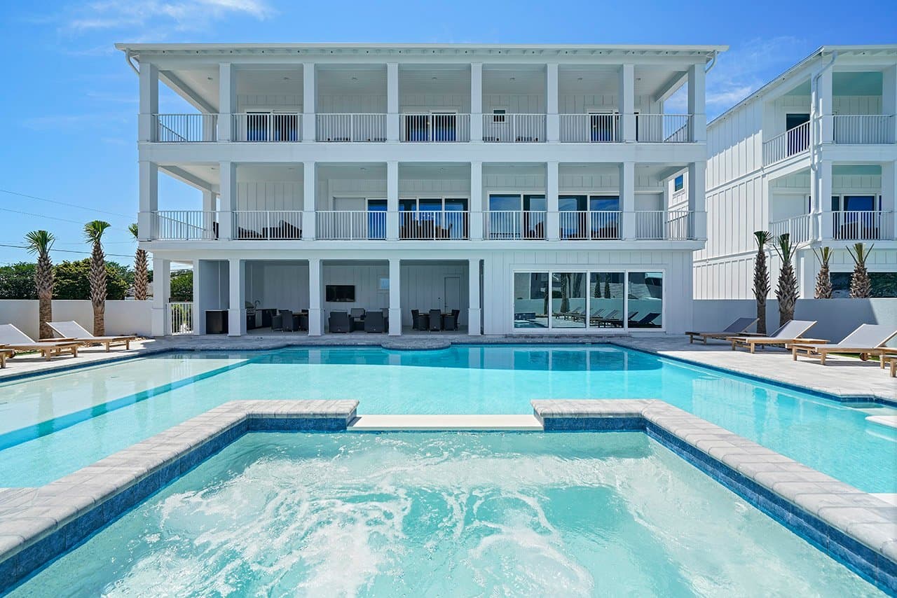 Castawaves - Image 41