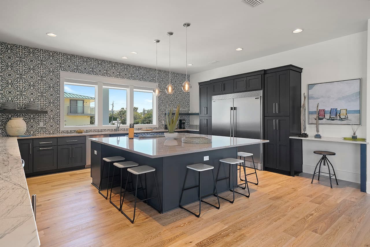 Castawaves - Image 5