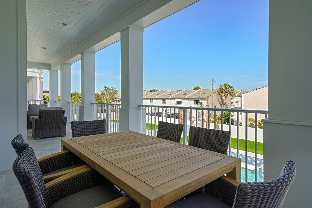 Castawaves - Image 49