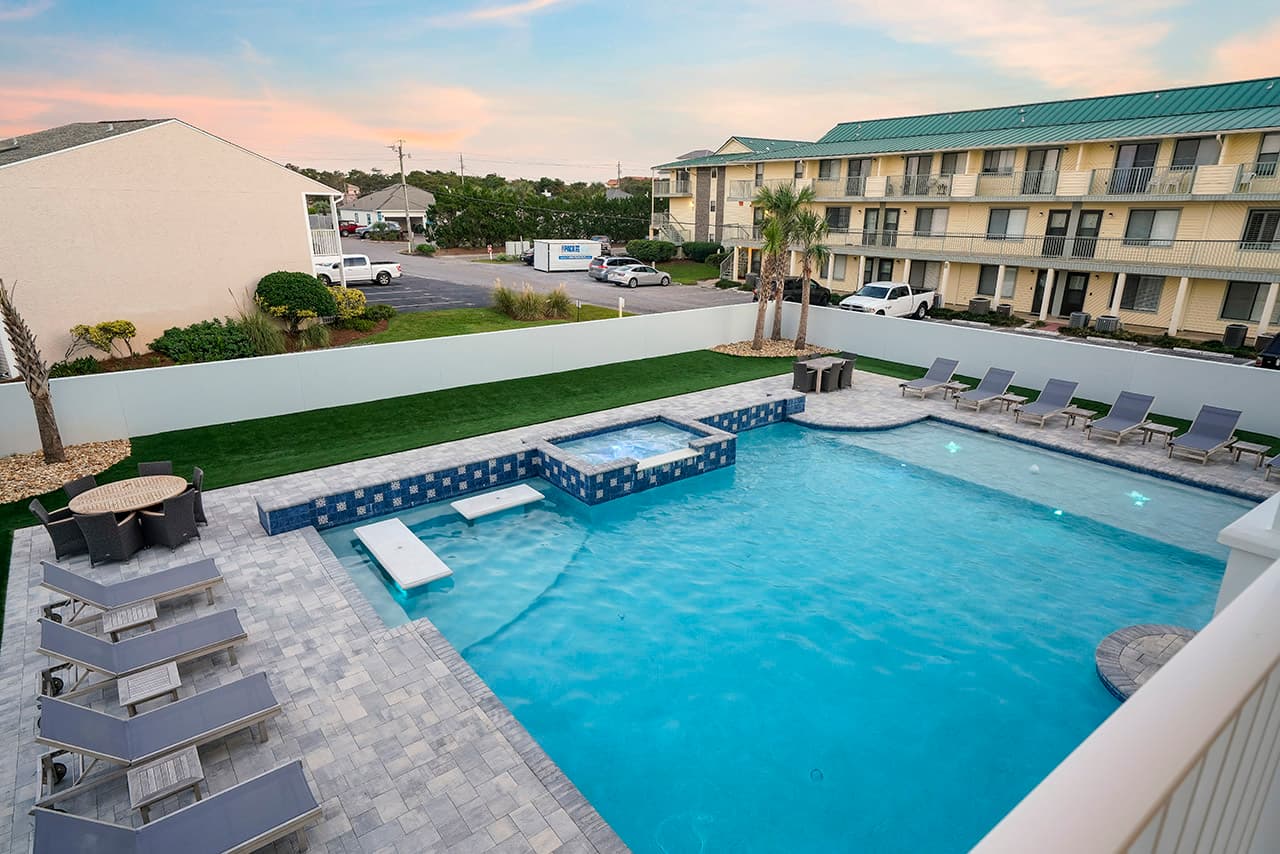 Castawaves - Image 2