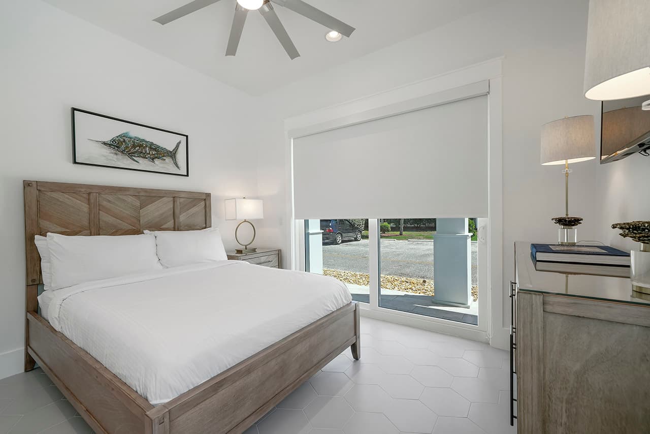 Castawaves - Image 15