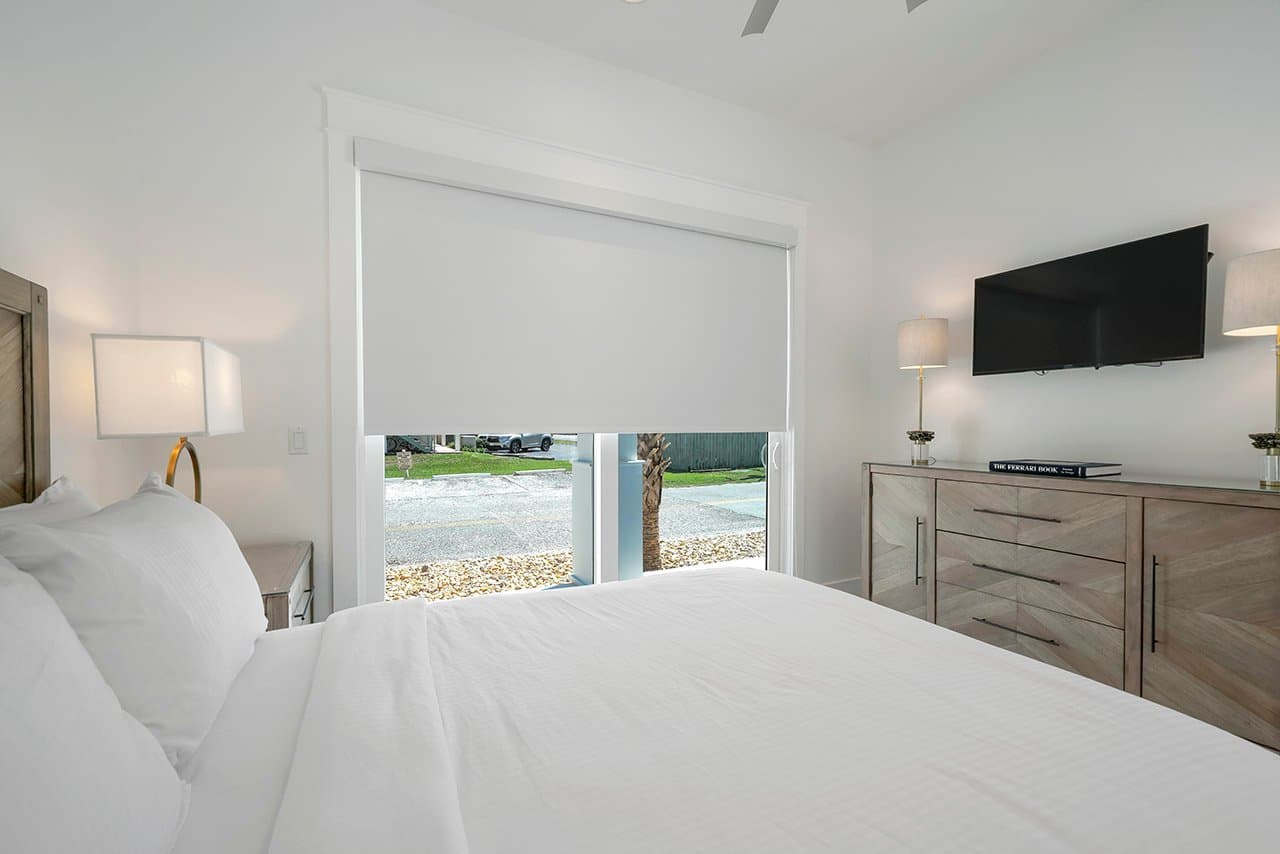 Castawaves - Image 16