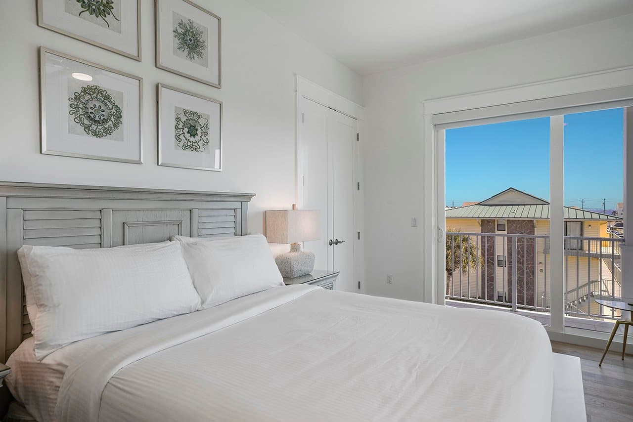 Castawaves - Image 18