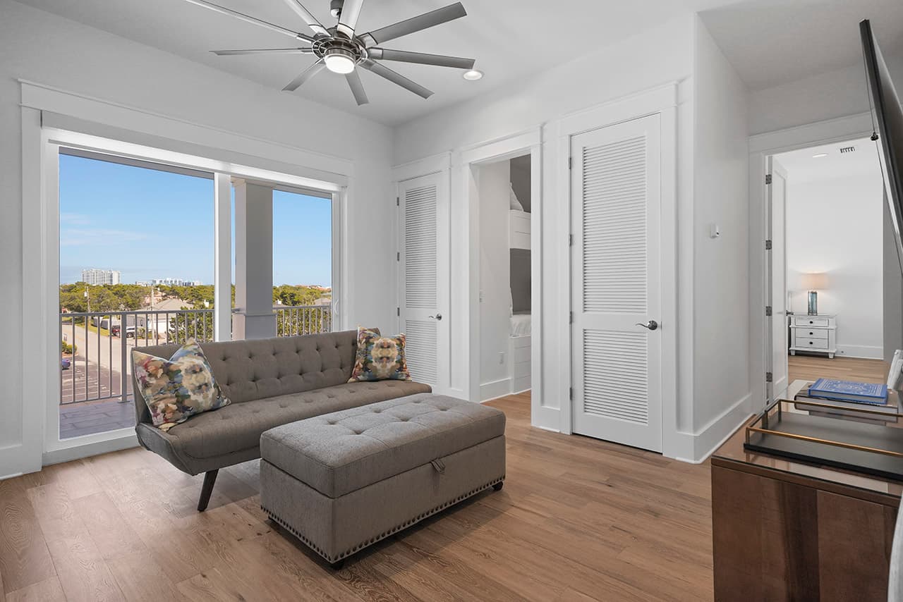 Castawaves - Image 27