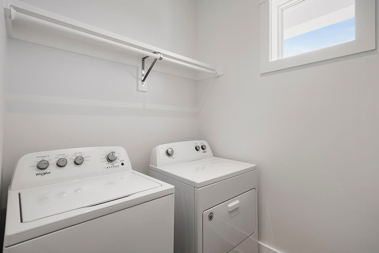 Castawaves - Image 40