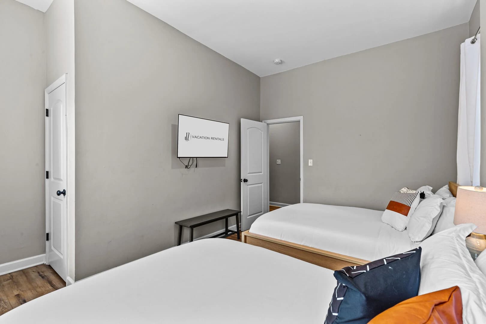 Designer Townhome - Image 12