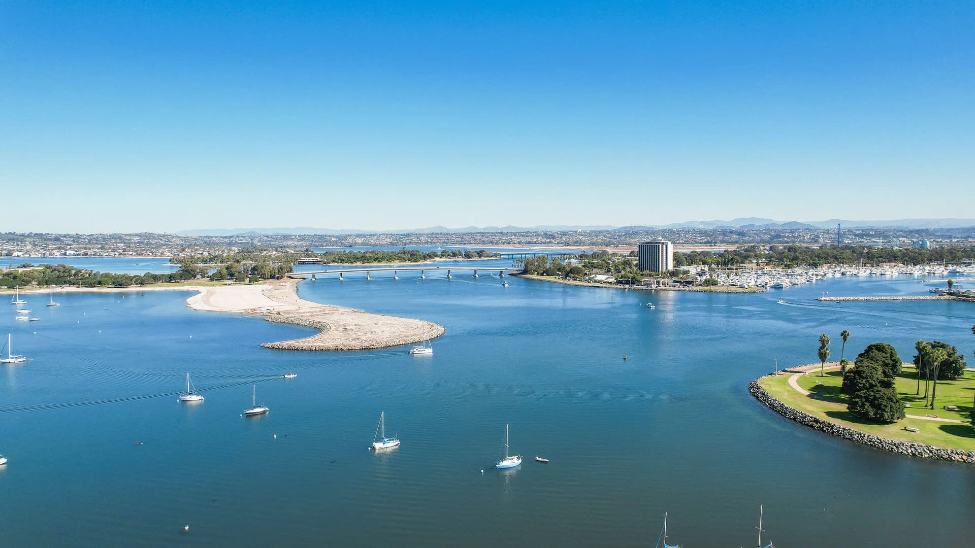 Bayside Beauty Home - Image 25