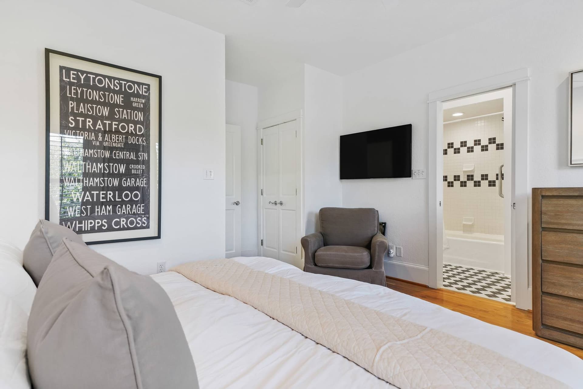 Allora House - Image 22