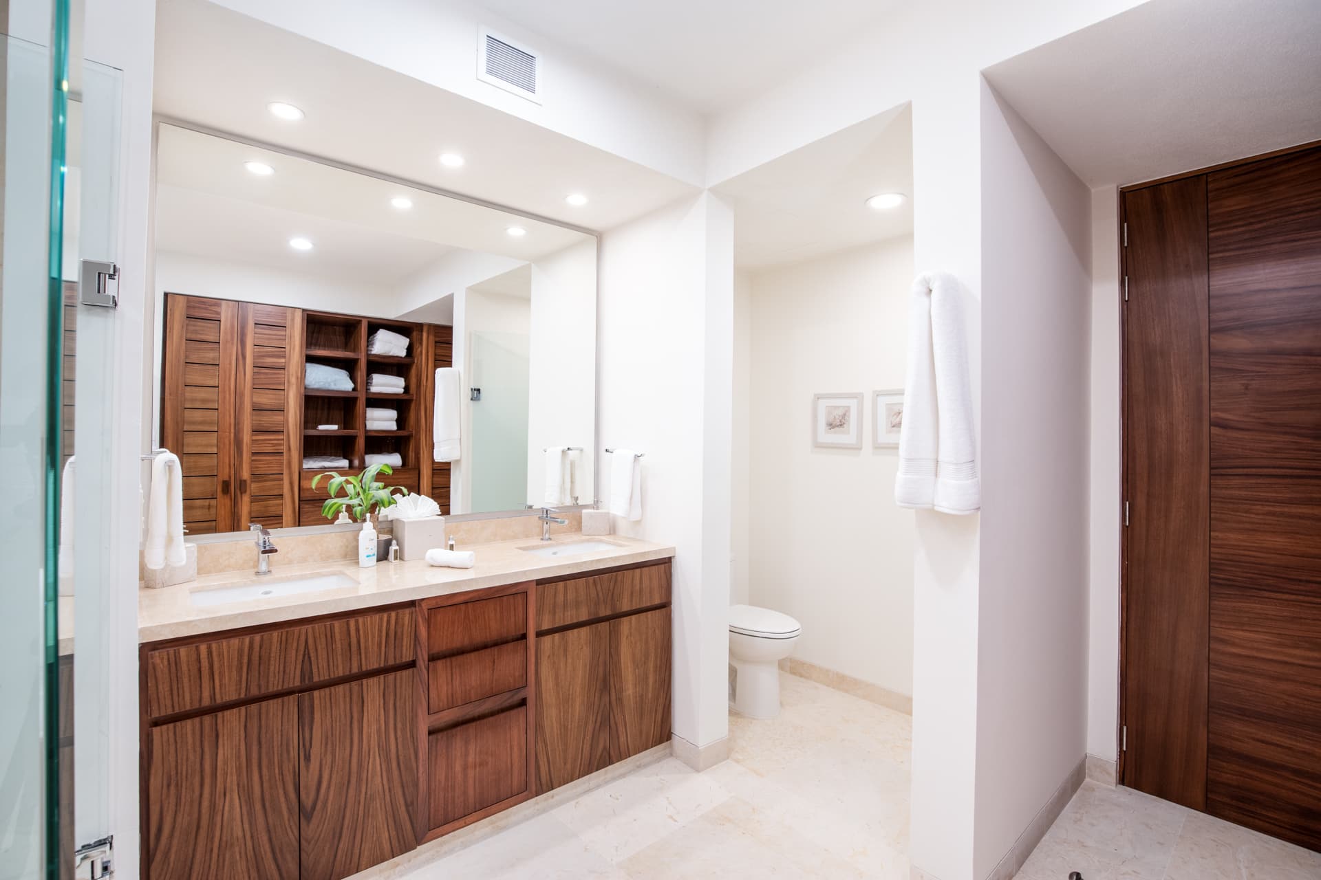 Tau Residences #412 - Image 19