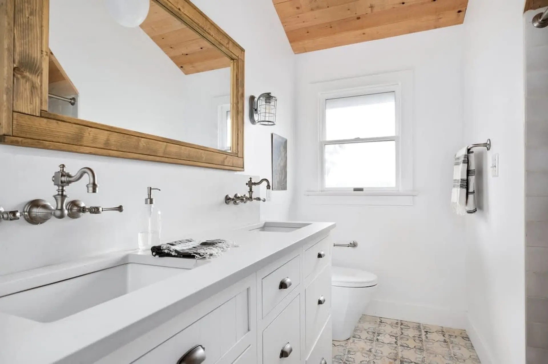 Hill Cottage - Image 14