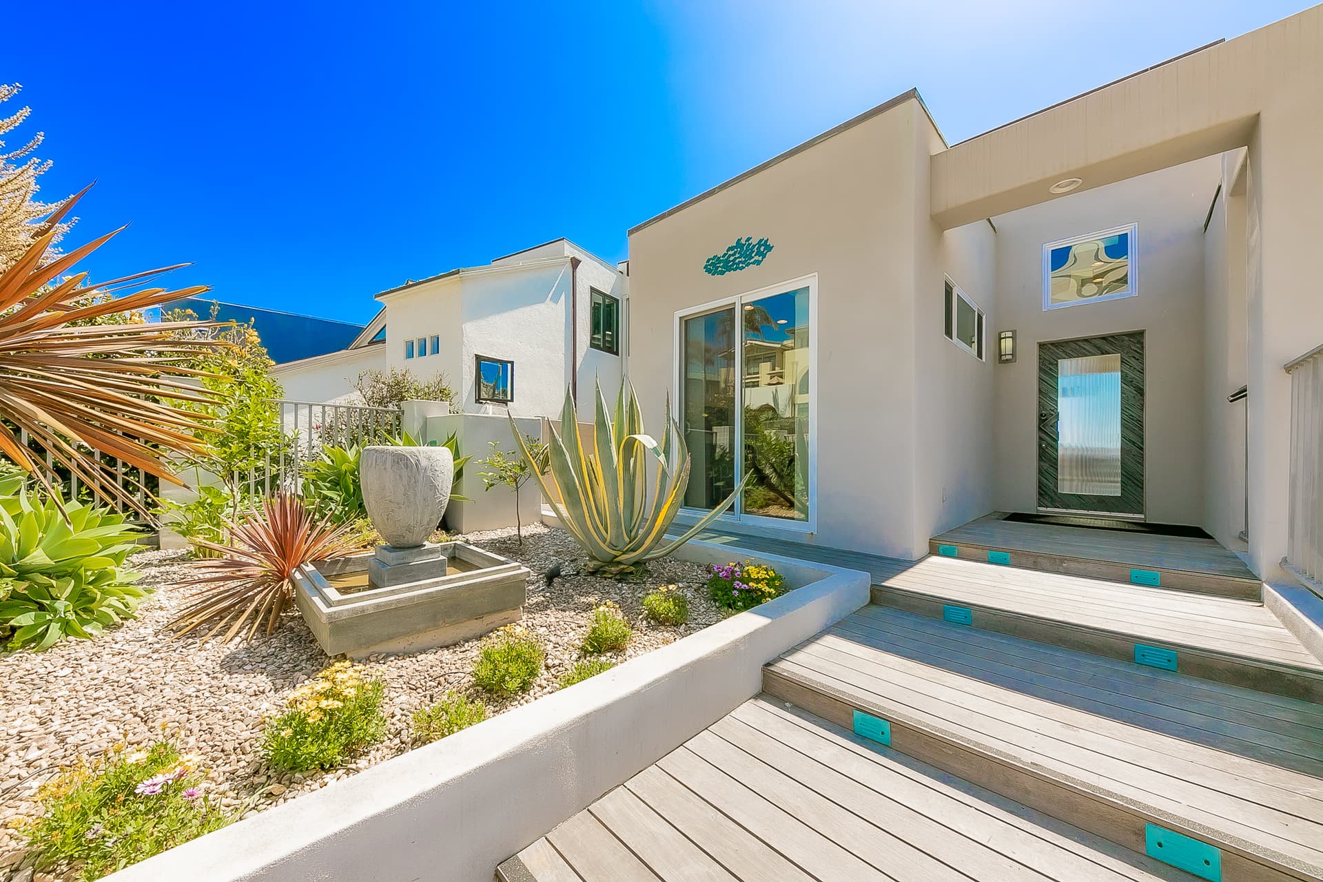 Chelsea House - Image 3