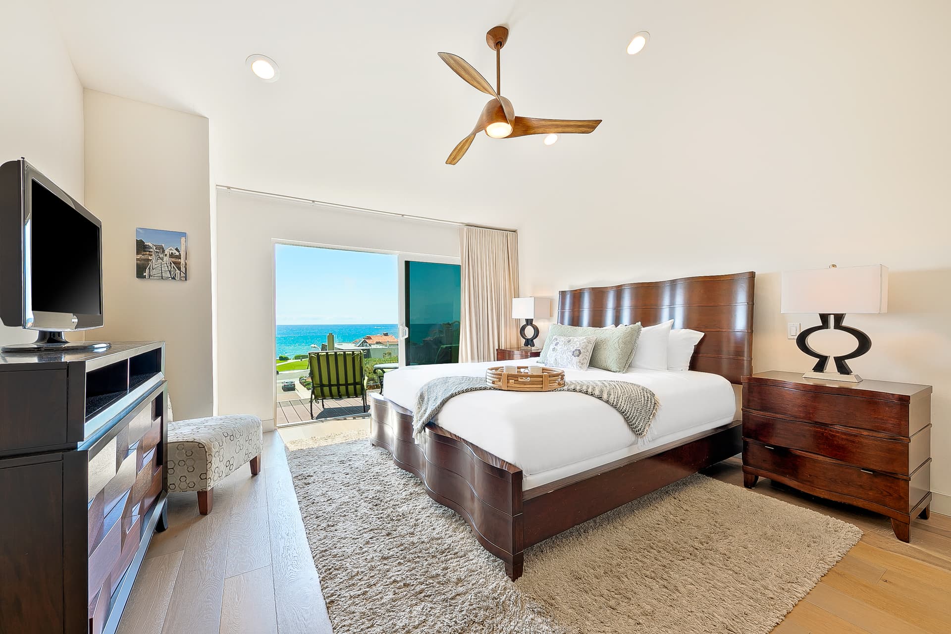 Chelsea House - Image 17