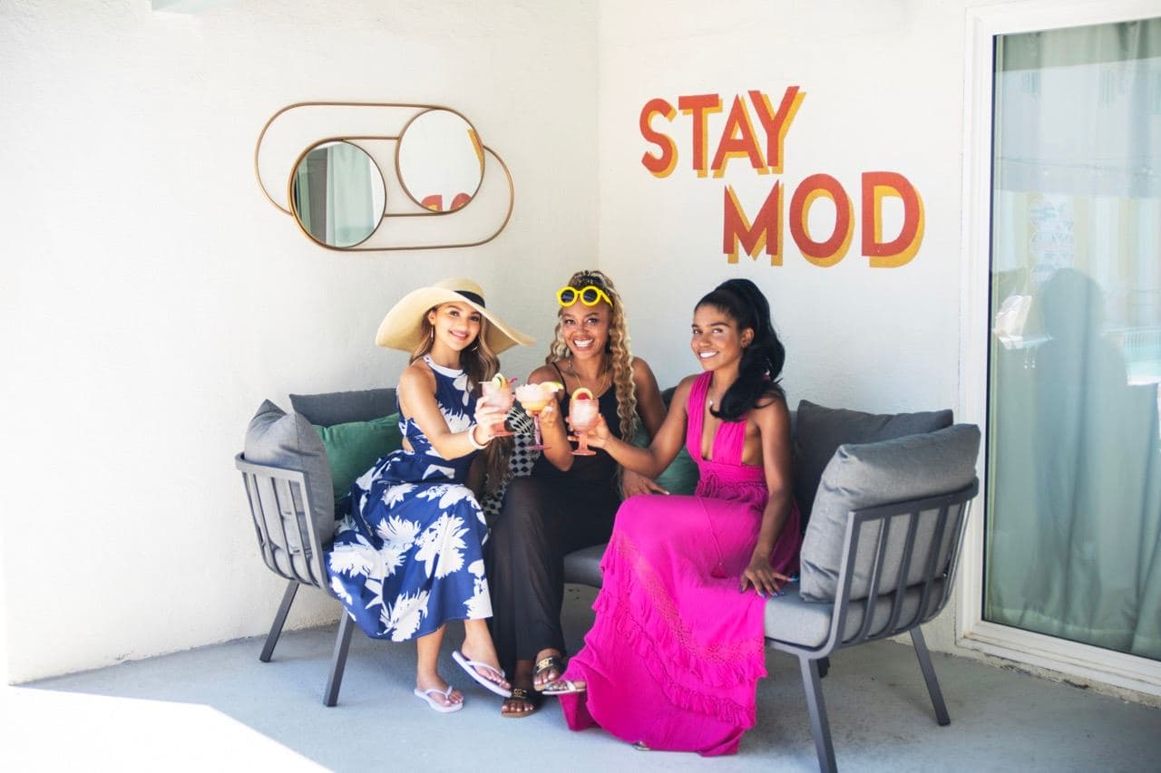 Mod Retreat in Vibrant Palm Springs - Image 86