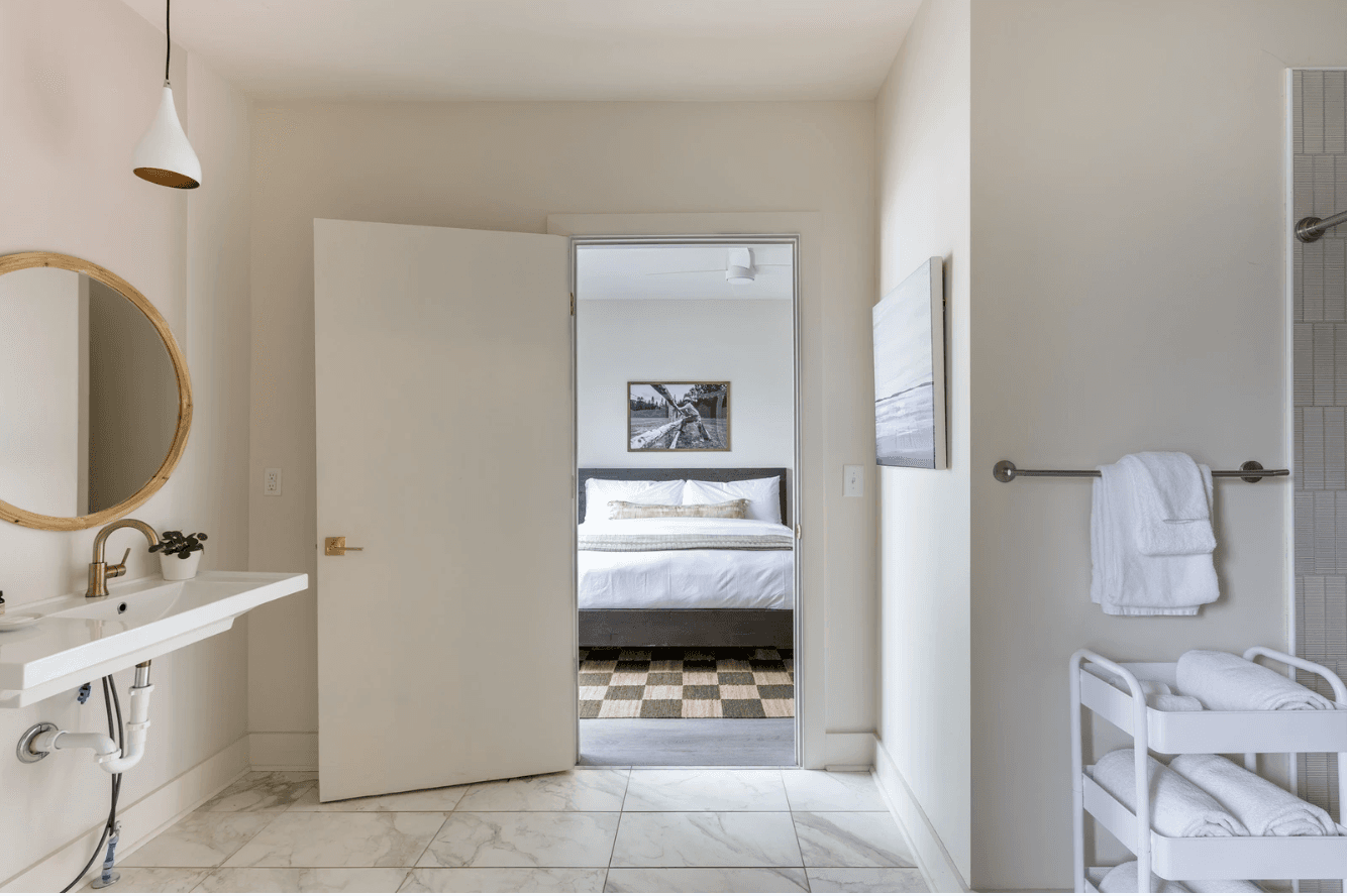 Outrider Hideaway - Image 24