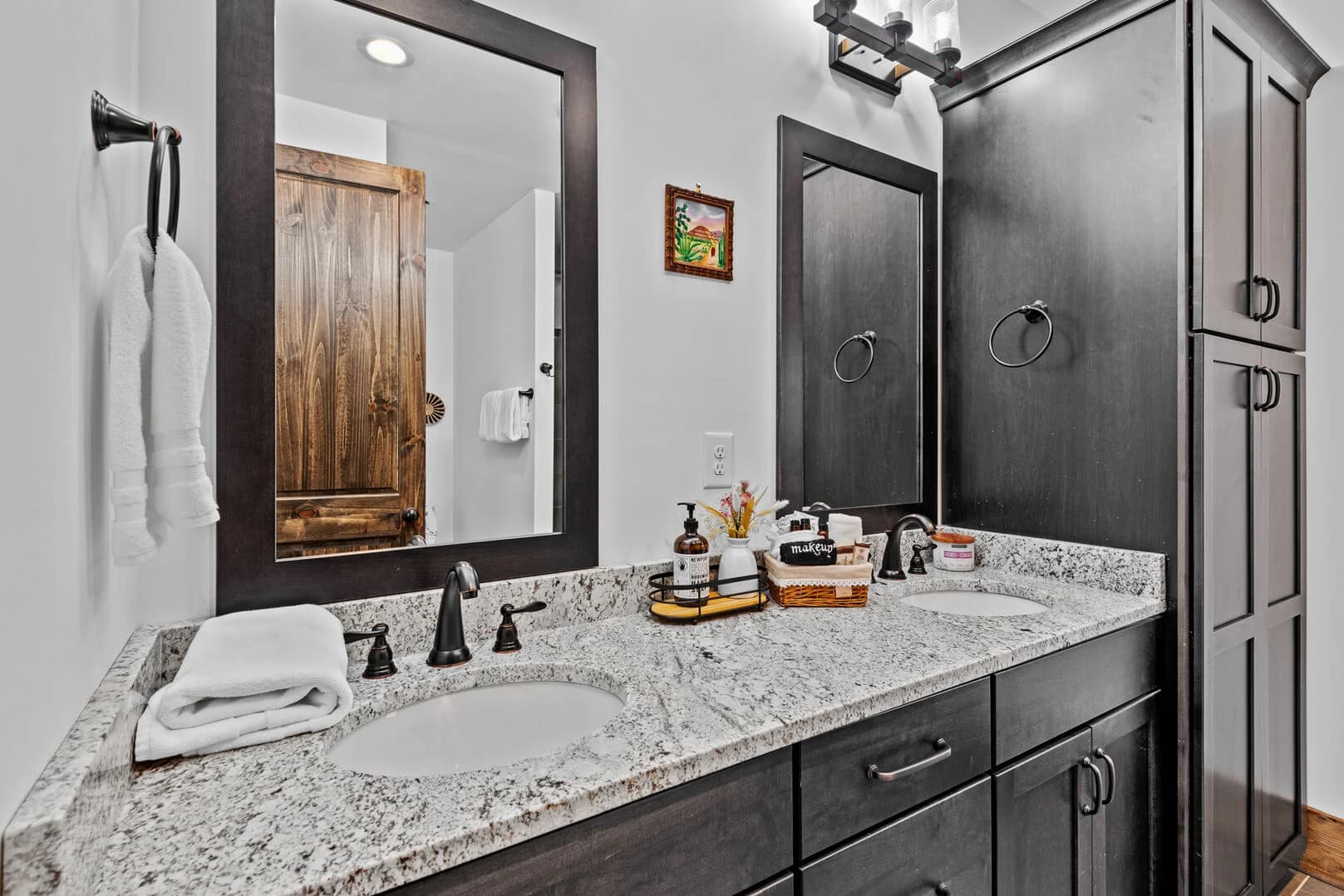 Llama Creek Cabin at Eagles Nest - Image 25