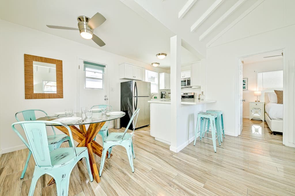 Retreat Compound - Image 29