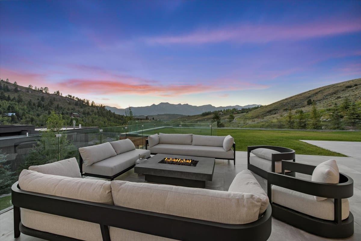 Panda Ranch Wing - Image 57