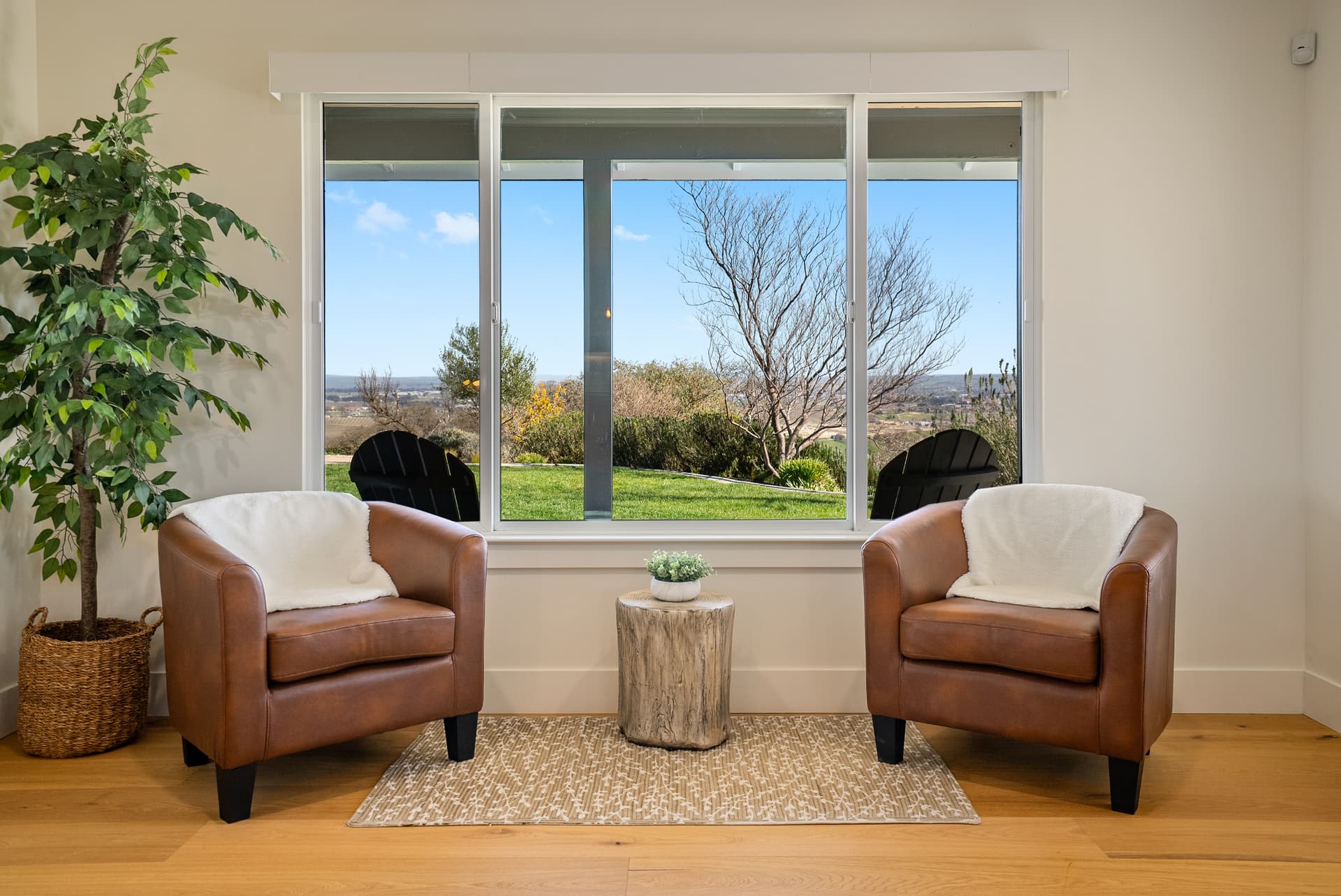 Mira Vista Heights - Image 27