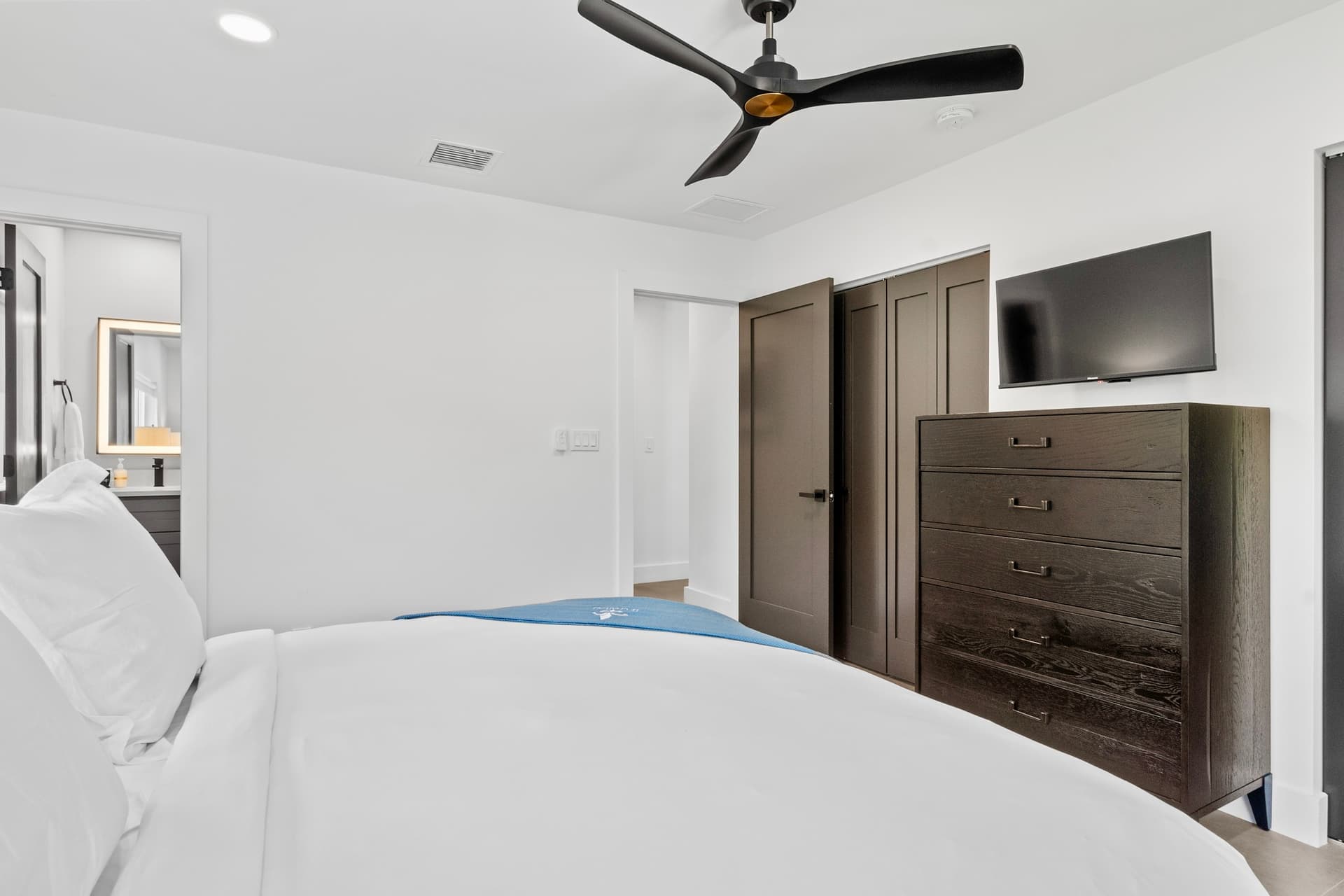 Clever Comfort - Image 19