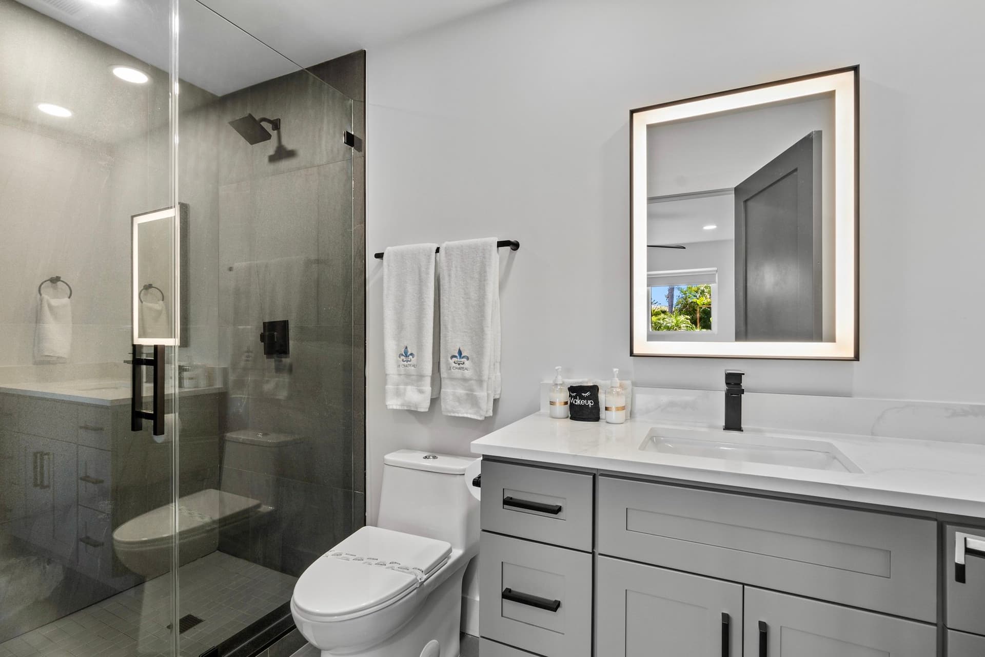 Clever Comfort - Image 27