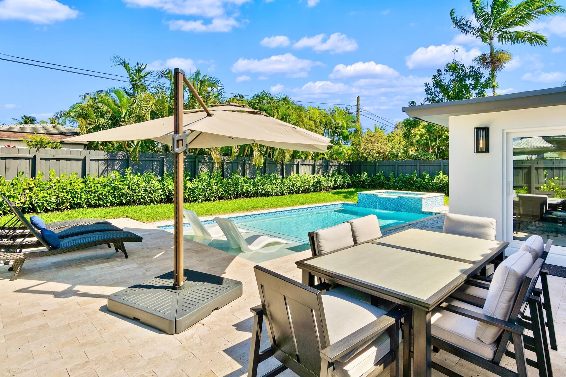 Clever Comfort - Image 34