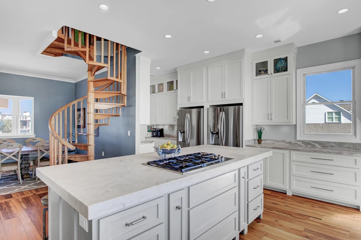 Ocean Outlook #502 - Image 7