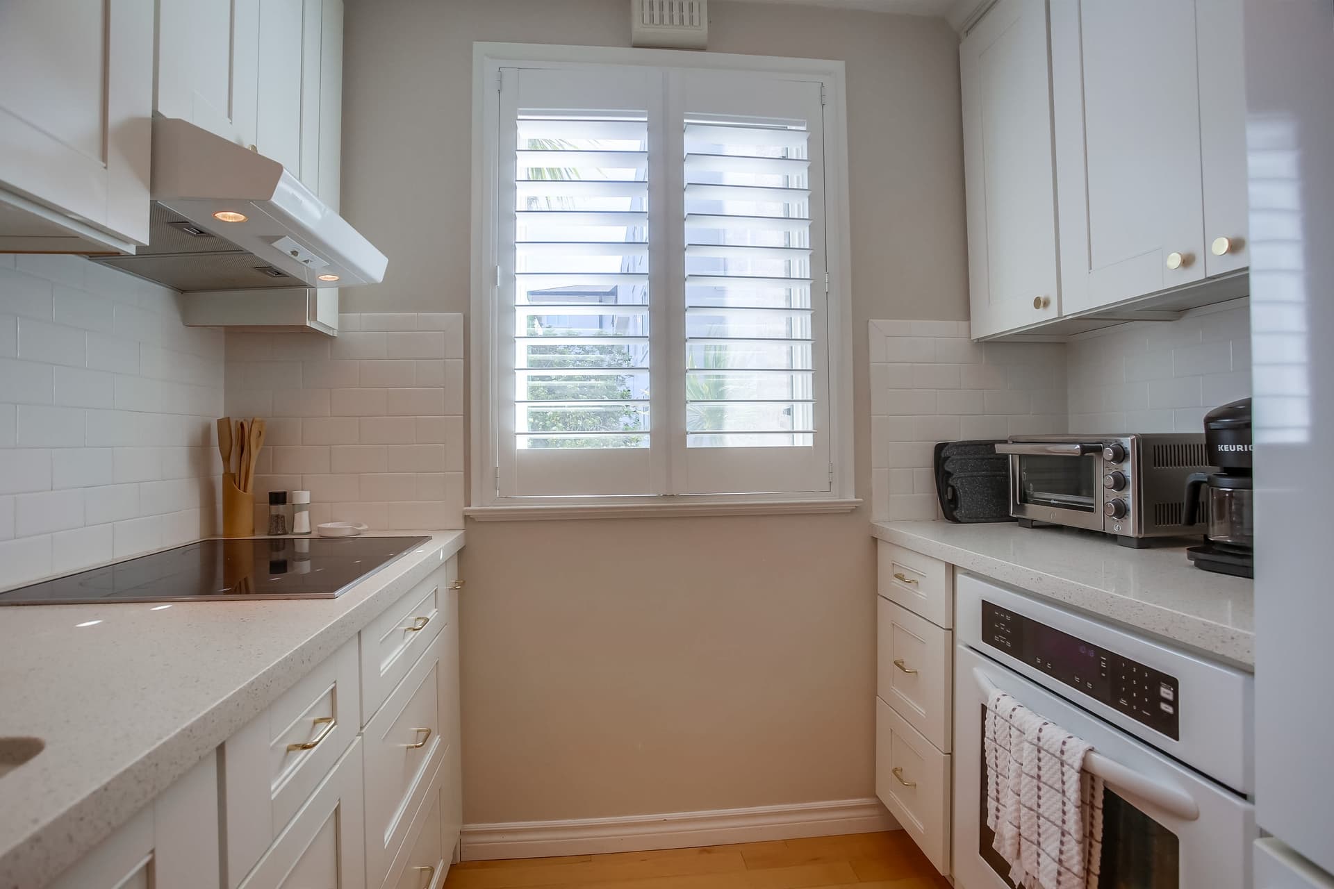 Coastal Gem - Image 10