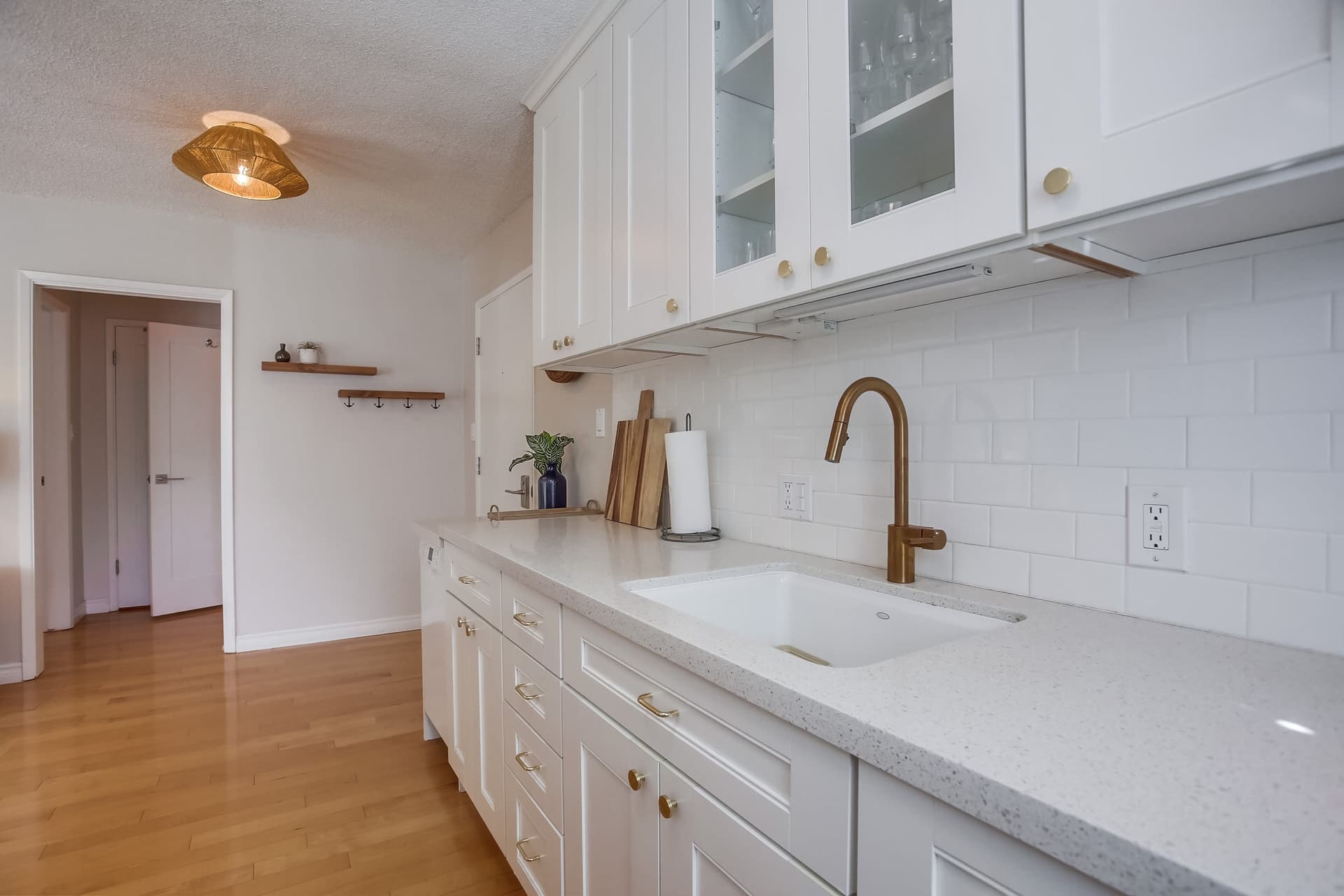 Coastal Gem - Image 11