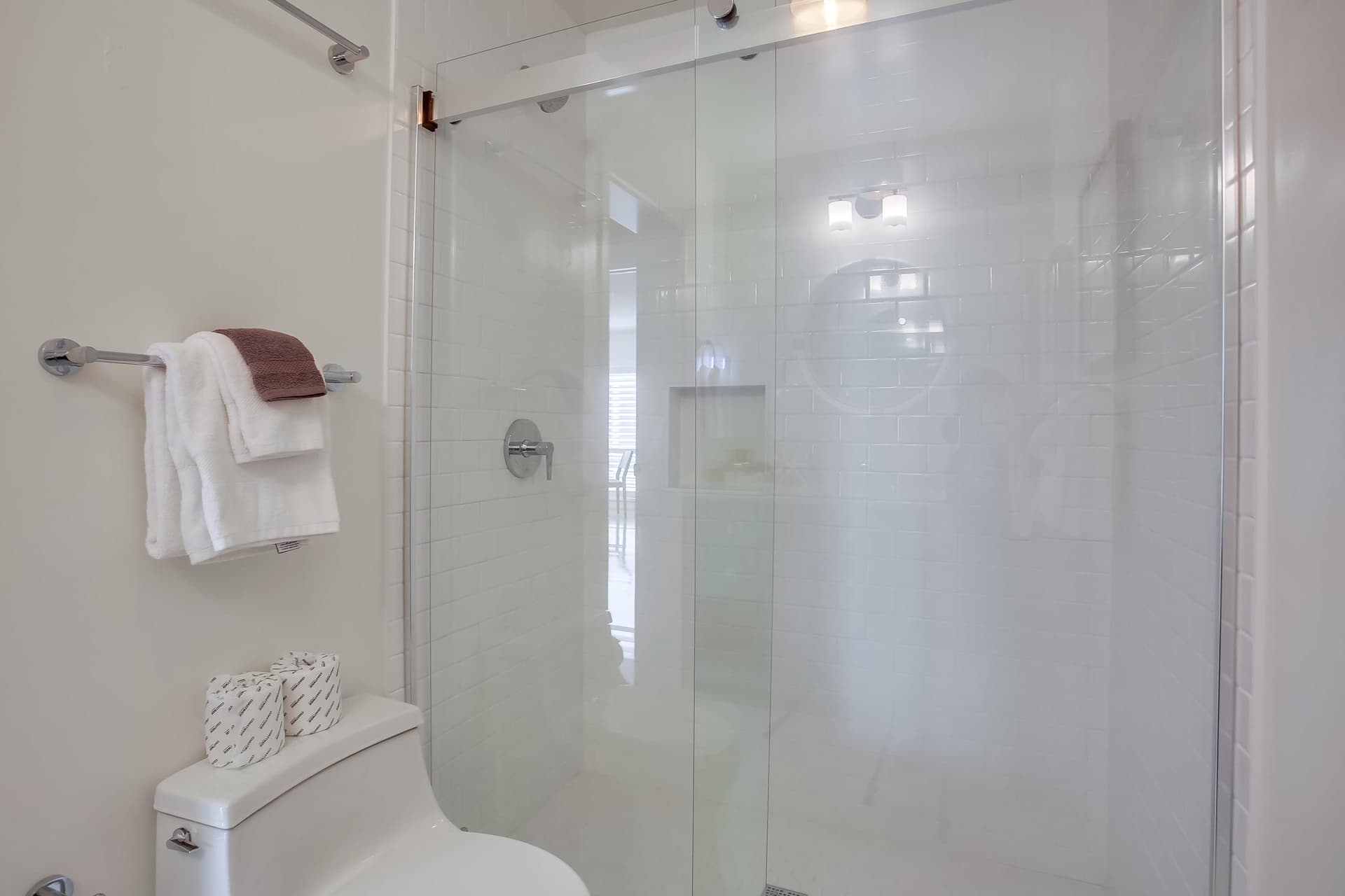 Coastal Gem - Image 14