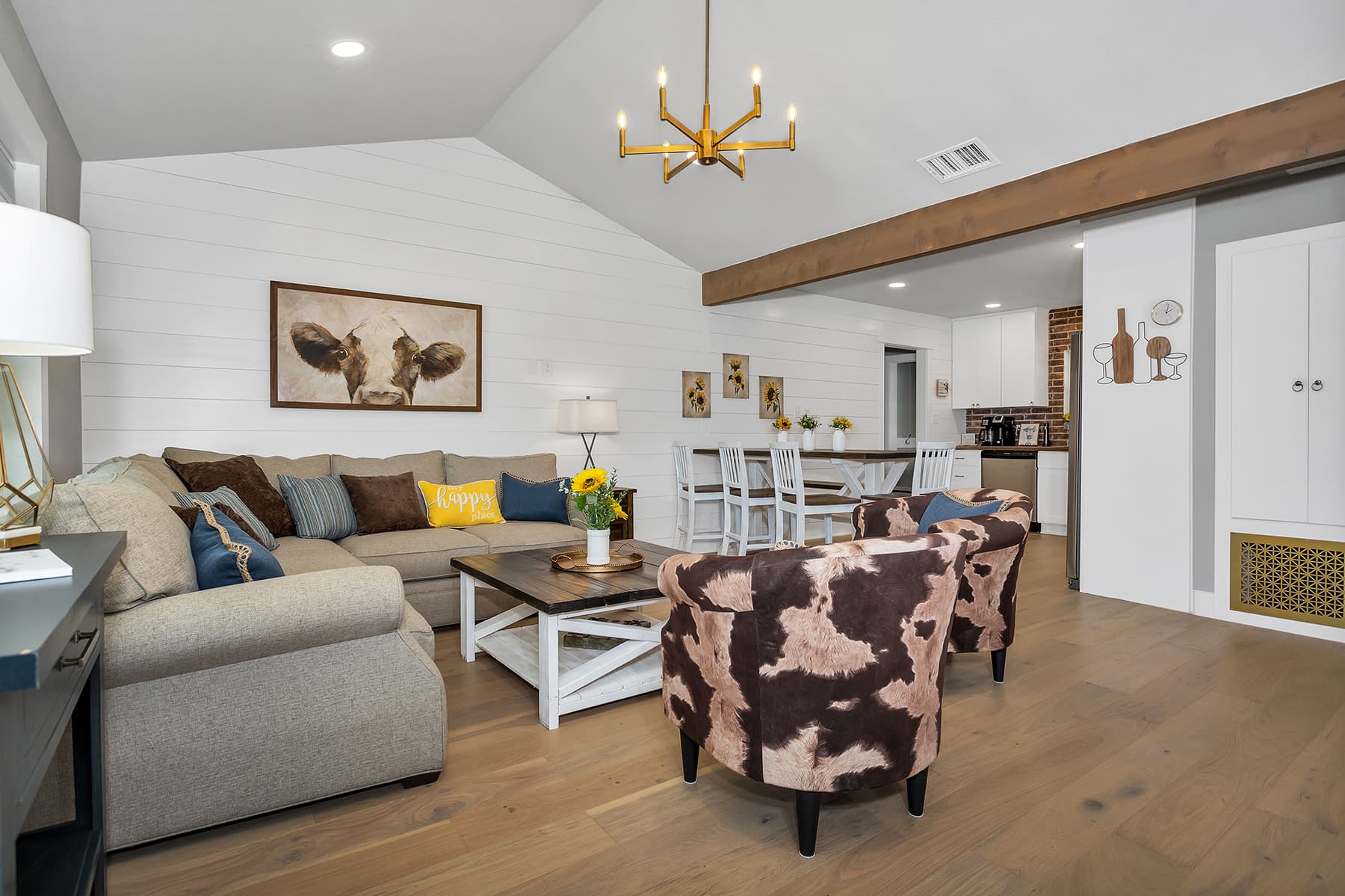 Cozy Cow Haus - Image 2