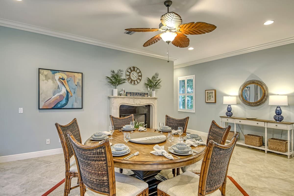 Sunburst Courtyard - Image 13