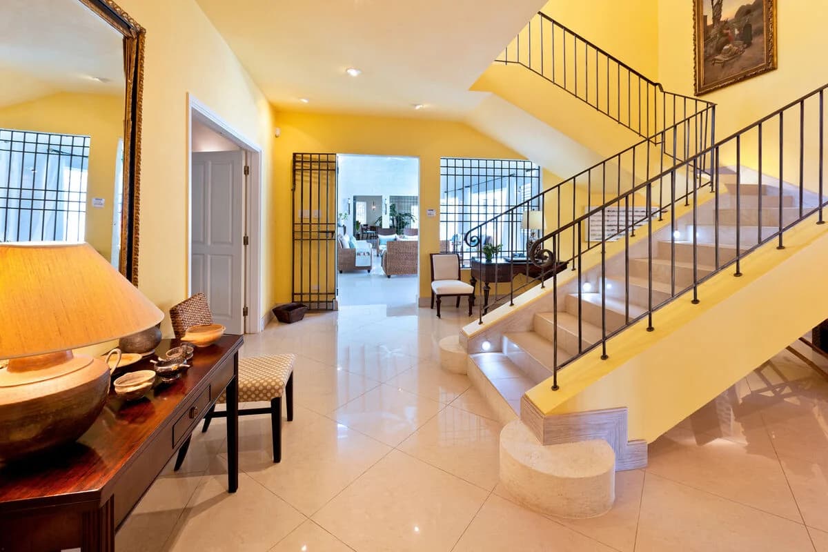 Kingfish Manor - Image 3