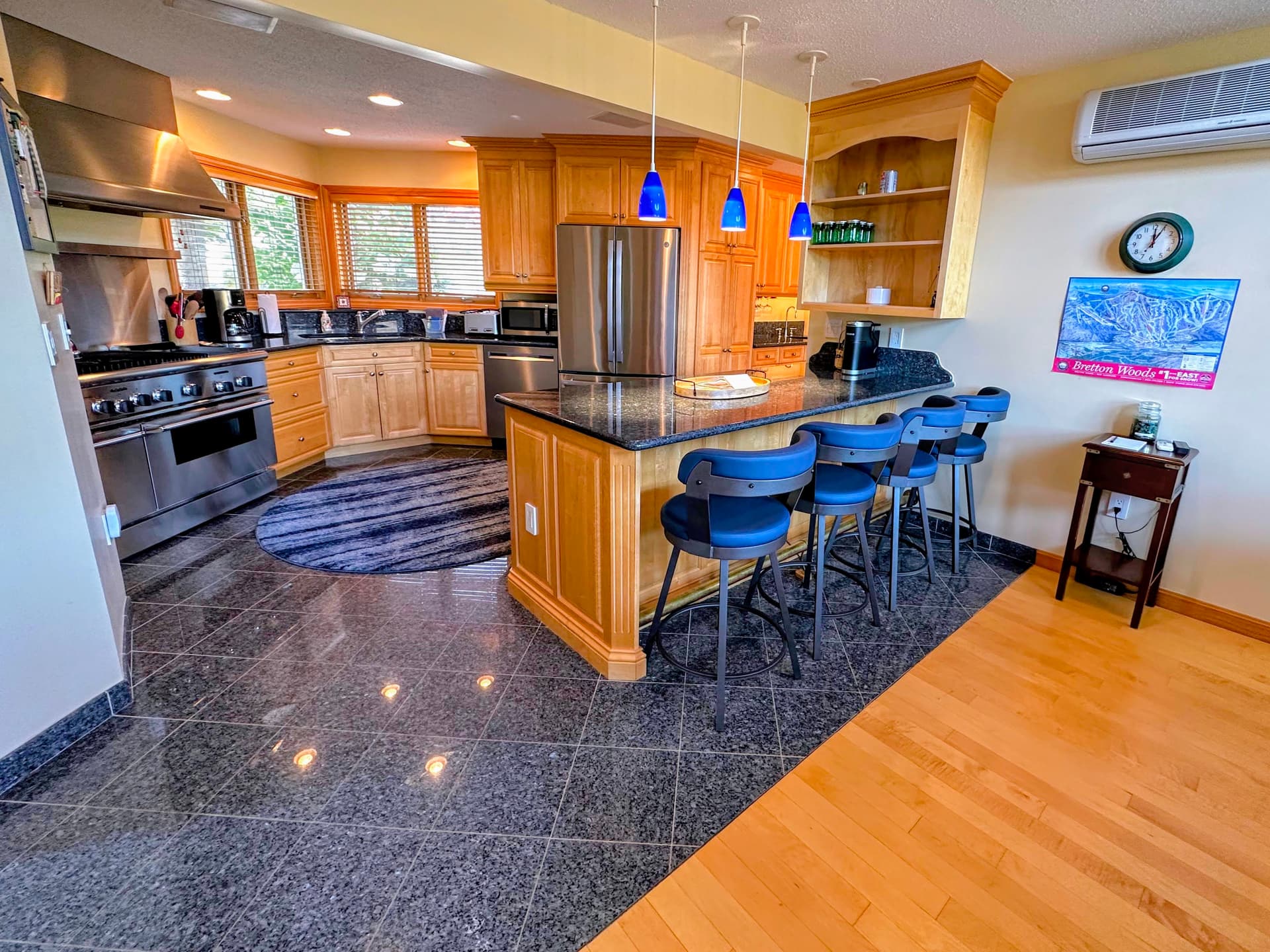 Base Station House - Image 10