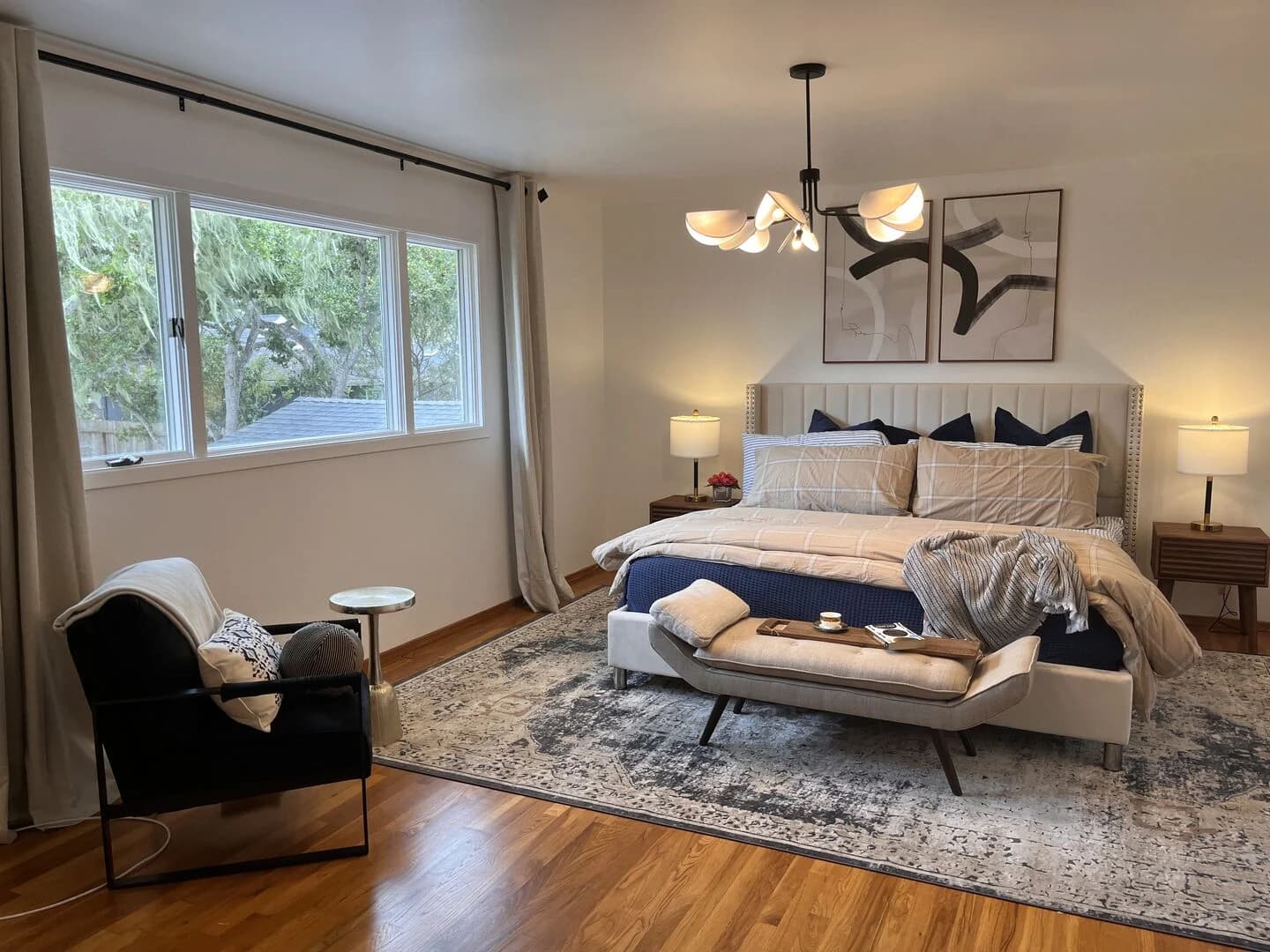 Pebble Modern Home - Image 35