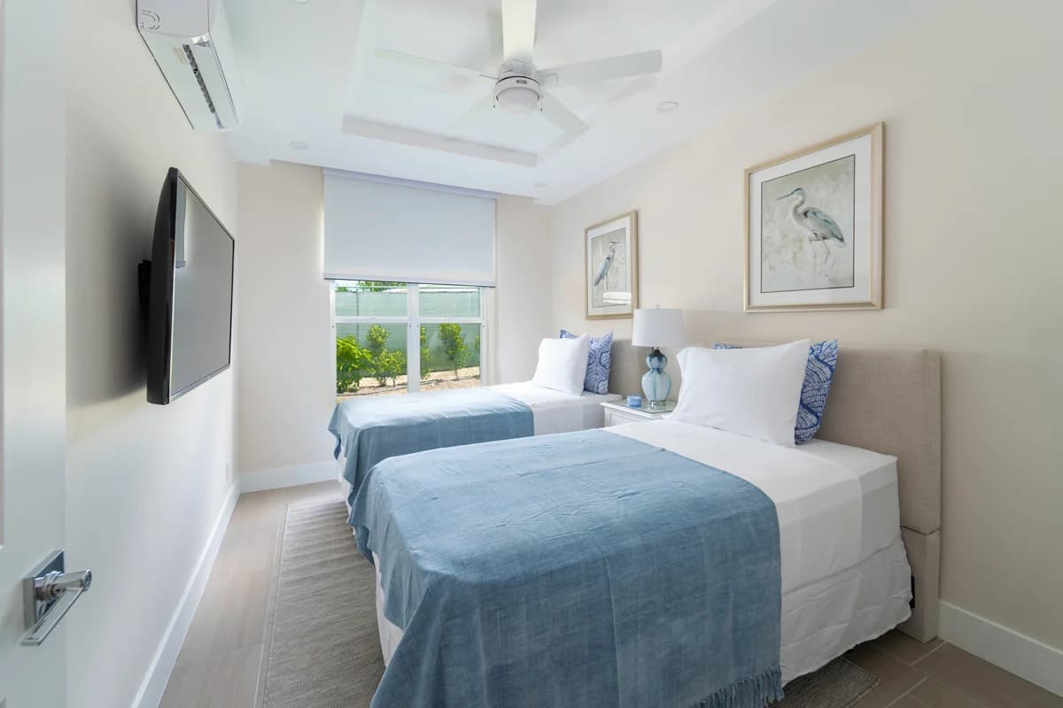 Coral Beach Home - Image 8