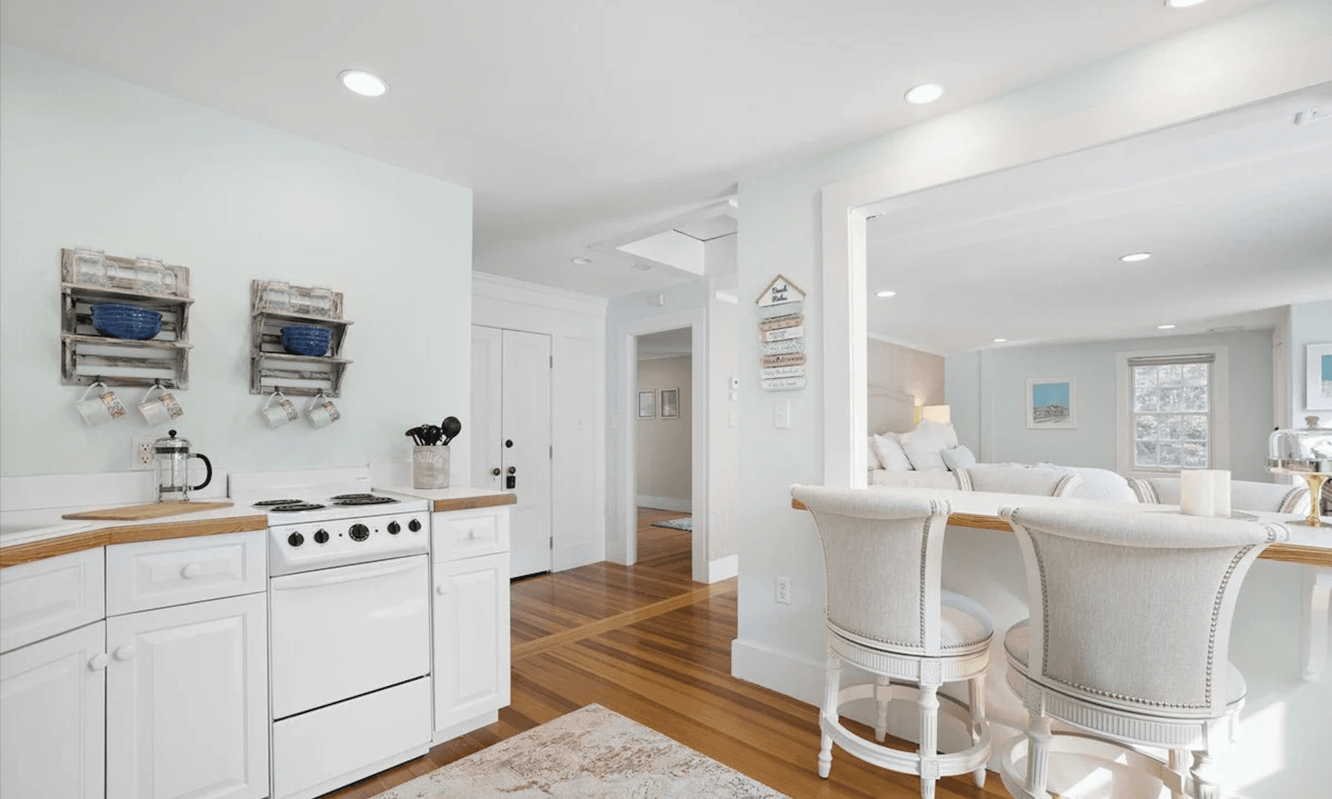 Center Of It All Estate - Image 39