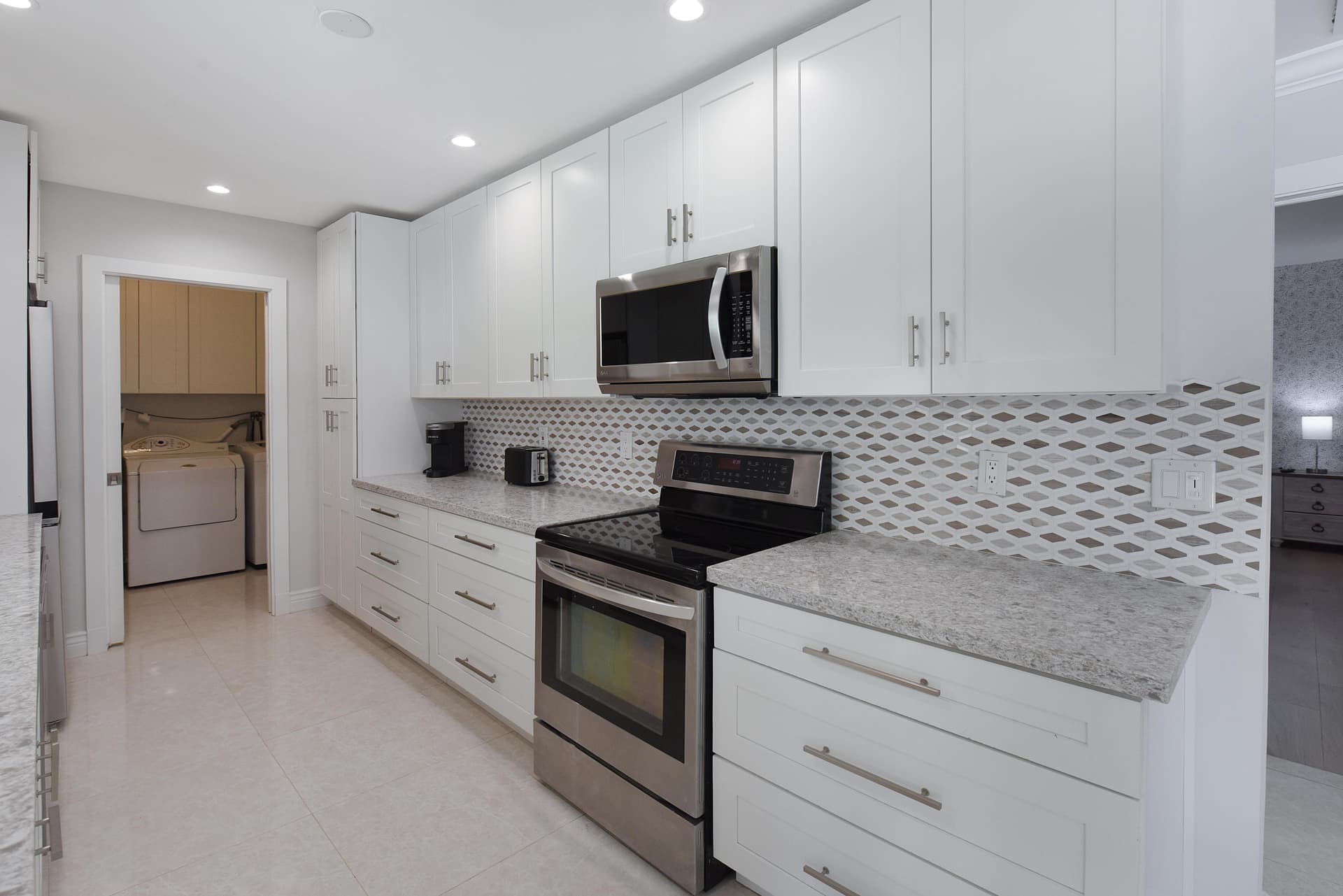 Light Beam House  - Image 12