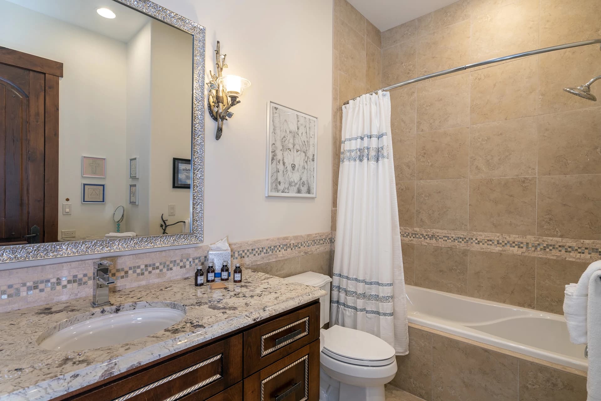 San Sophia Manor - Image 35