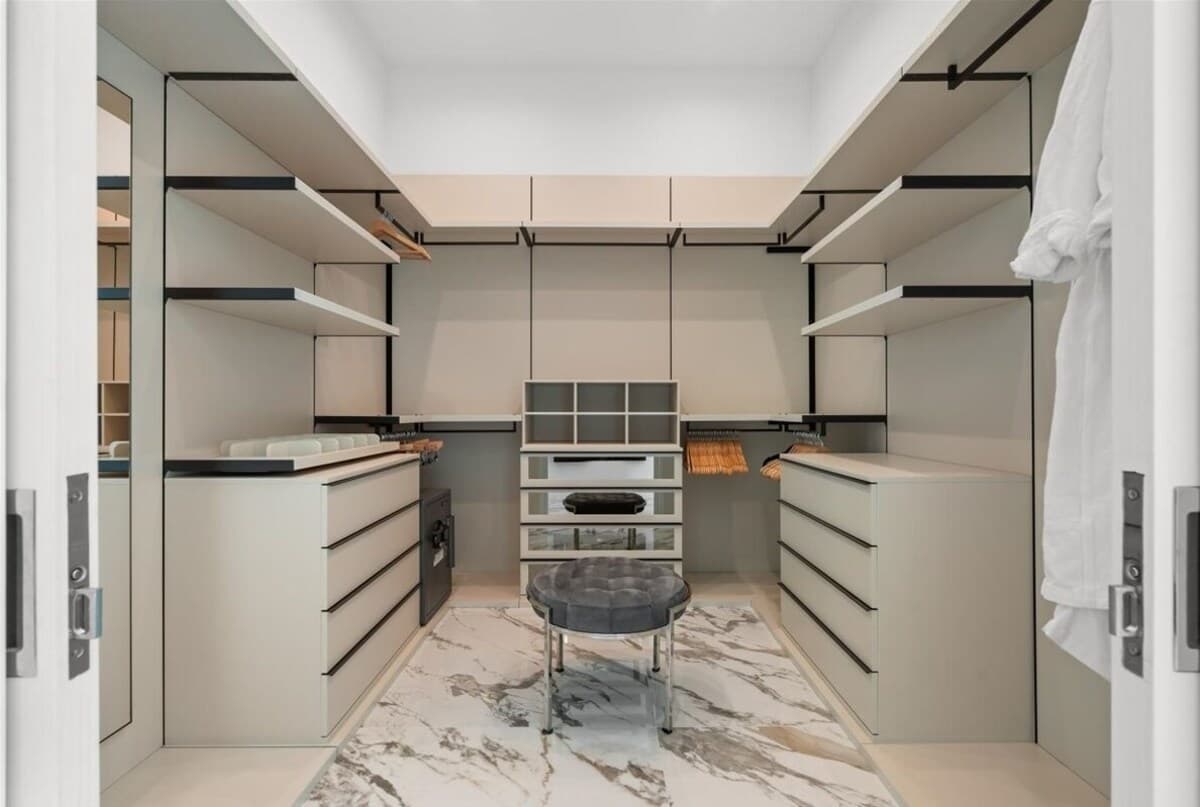 Bravo Villa #11 - Image 45