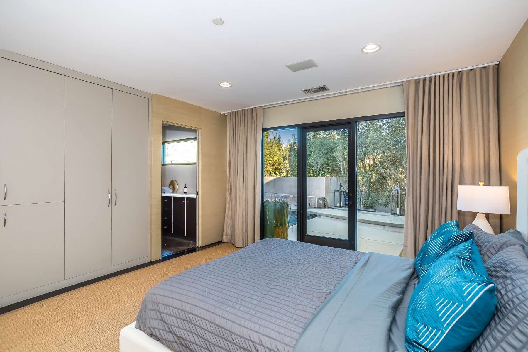 Bird Street Home - Image 29