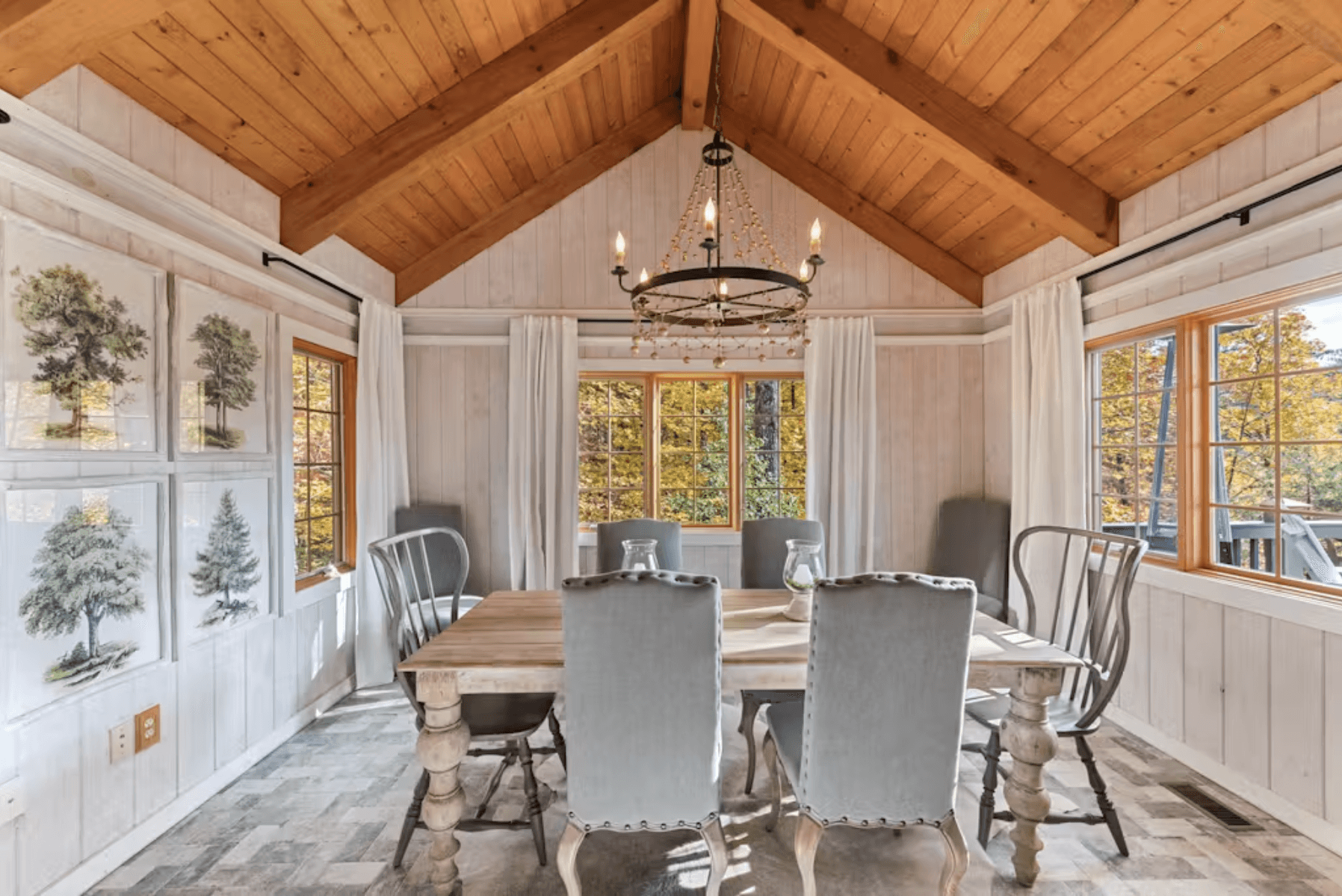 Sapphire Elegance - Image 4